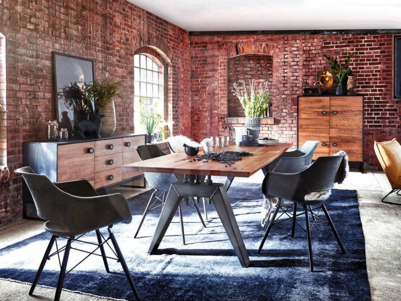 ΤΡΑΠΕΖΑΡΙΑ RUNAWAY - ΕΠΙΠΛΑ MAKIS+NIKOS, ΘΕΣΣΑΛΟΝΙΚΗ